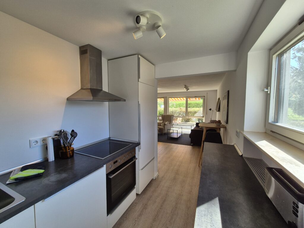 Moderne Küche mit Blick
